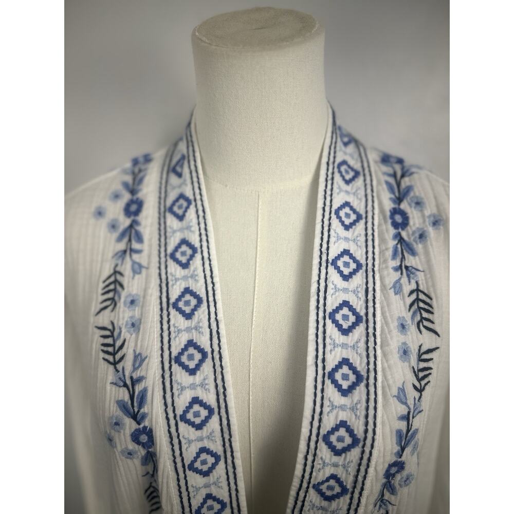J JILL Gauzy White Open Front Cardigan Blue Embroidery S Floral  Boho Beachy - Picture 2 of 16